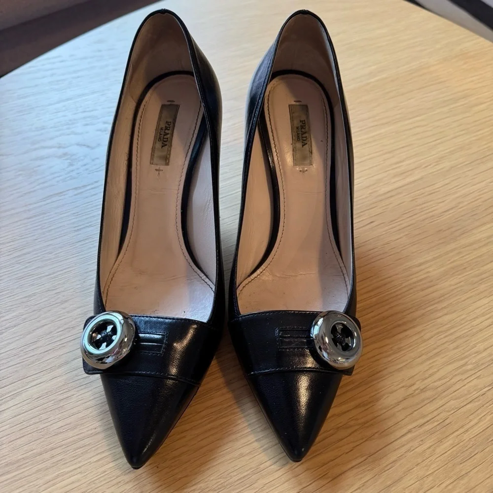 PRADA Black Leather Pointed Toe Button Accent Pumps Heels Shoes Size 38